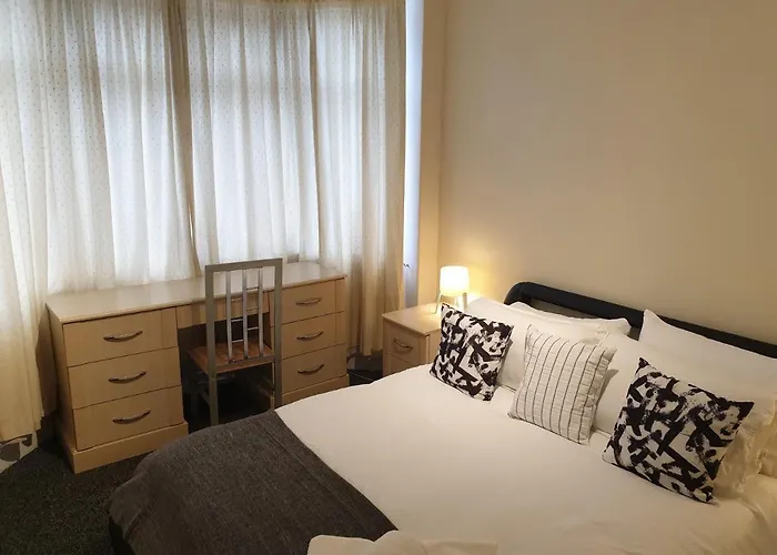 South Shield\'S Hidden Gem Emerald Apartment Sleeps 6 Guests